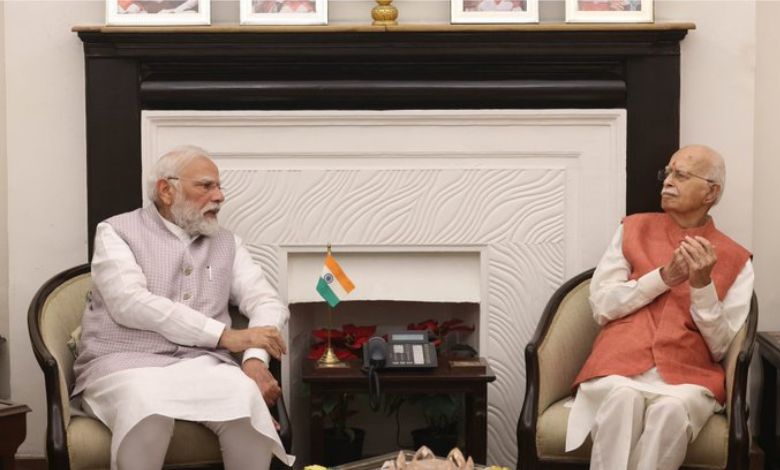 PM Modi wishes LK Advani on his birthday
