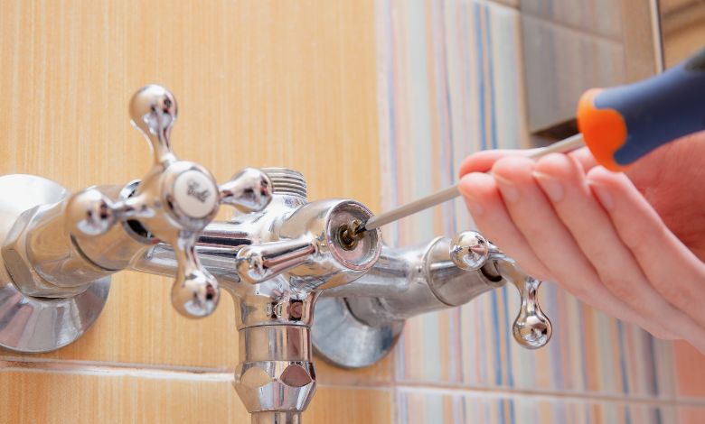 Junk appears on kitchen and bathroom faucets, adopt these tips to remove it