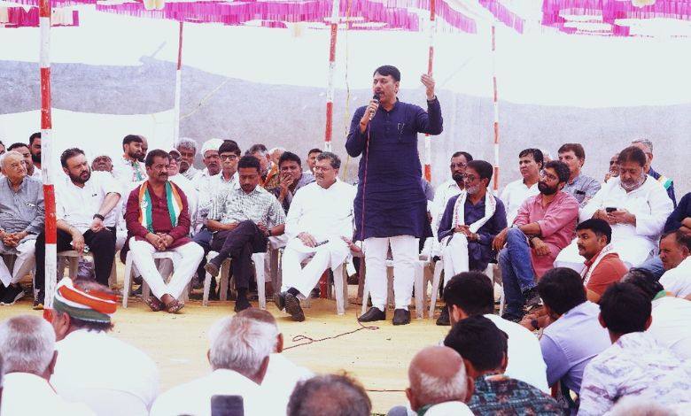 In Jamnagar, instead of farmers, Congress workers were outraged: factionalism was seen again