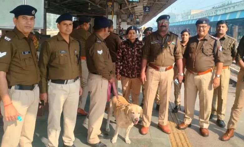 delhi nizamuddin station bomb threat shridham express train route