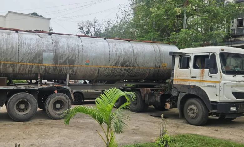 Liquor worth Rs 1.43 crore seized from Dahod Khangela checkpost near Madhya Pradesh border