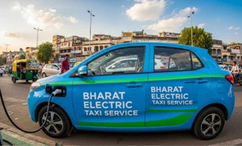 ઓલા-ઉબરને ટક્કર: અમદાવાદ-ગાંધીનગરમાં 'ભારત ટૅક્સી'ના શ્રીગણેશના સંકેત, મુસાફરોને સસ્તું ભાડું મળશે!