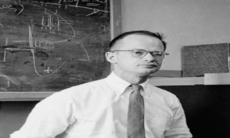 કેનવાસ: મશીનની જેમ વિચારી શકતો માણસ અંતે આજે ક્યાં છે?