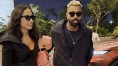 Hardik Pandya got romantic with girlfriend Malika while cleaning the car