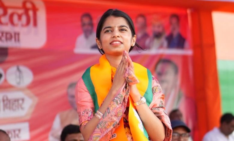 Singer Maithili Thakur, who entered politics, also entered the fray; Claiming victory, she mentioned her development works