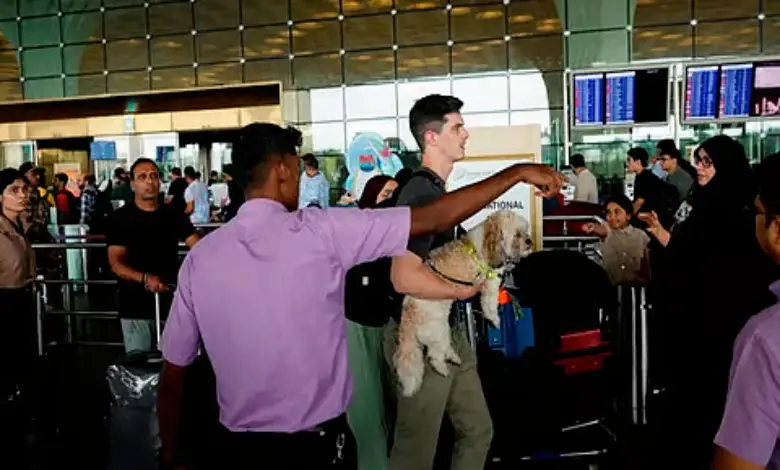 mumbai airport faces flight disruptions