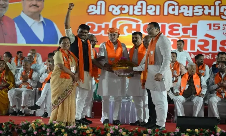 રાજકોટ જિલ્લા ભાજપ પ્રમુખ અલ્પેશ ઢોલરીયા સહિત પાંચ સામે ૪.૨૮ કરોડની ઠગાઈની ફરિયાદ