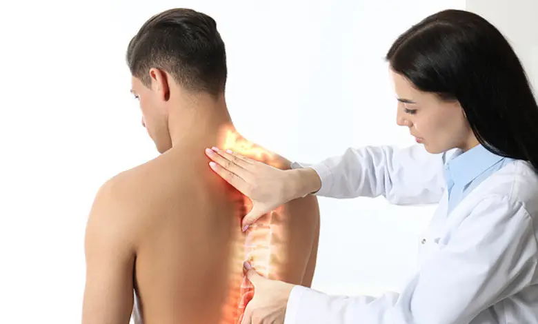 ગુજરાતના યુવાનોમાં કરોડરજ્જુનું જોખમ વધ્યું! સ્ક્રીન ટાઇમ અને ખોટી કસરતથી દર્દીઓમાં ૪૦% નો ઉછાળો