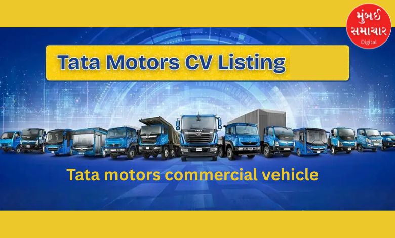 Which political parties in Gandhinagar were raided by Income Tax?