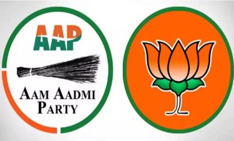 Karjan City Vice President Hirensinh Singha joins Aam Aadmi Party