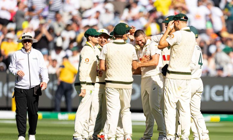 20 wickets fell in Melbourne in front of a record-breaking crowd of 94,199: equaling a 124-year-old record