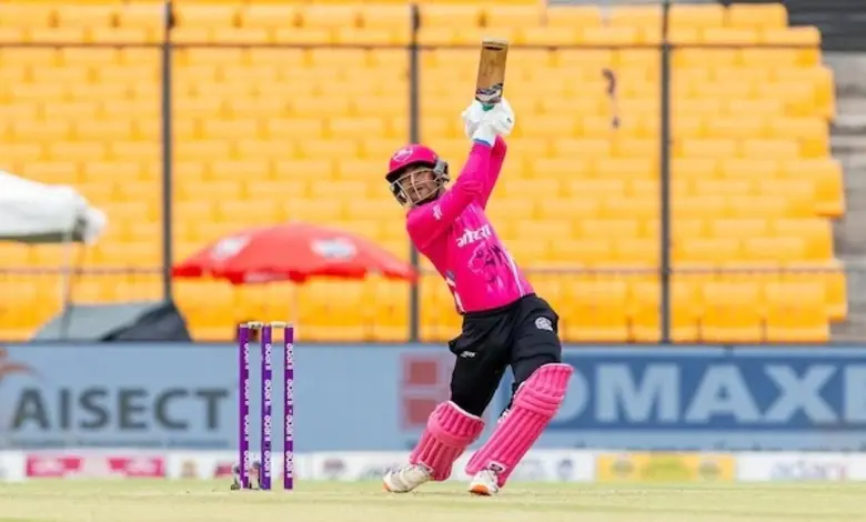 અક્ષત રઘુવંશીઃ રોહિતની બૅટિંગ ફૉલો કરીને તેની જેમ લાંબી સિક્સર મારતા શીખ્યો