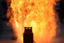 ચેમ્બુરમાં ગેસ સિલિન્ડર ગળતર બાદ લાગેલી આગ અને રાહત કામગીરીનો પ્રતીકાત્મક ફોટો.