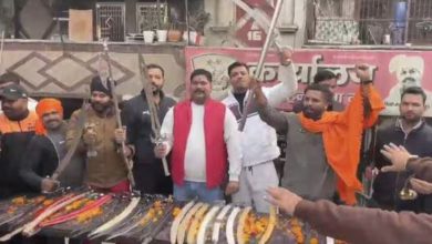 ગાઝીયાબાદમાં આતંક ફેલાવવાનું કાવતરું નિષ્ફળ! તલવારો વહેંચતા હિન્દુ રક્ષા દળના કાર્યકરોની ધરપકડ