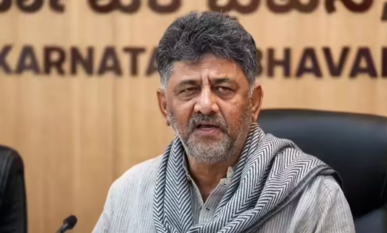 નેશનલ હેરાલ્ડ કેસમાં થઈ ડીકે શિવકુમારની એન્ટ્રી: દિલ્હી પોલીસે નોટિસ મોકલીને માંગ્યો જવાબ