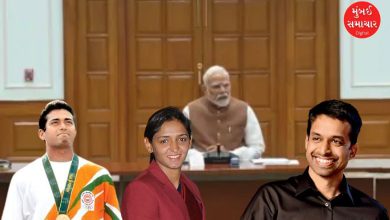 પીએમ મોદી અને ભારતીય ખેલાડીઓ હરમનપ્રીત કૌર, લિએન્ડર પેસ અને પુલેલા ગોપીચંદની ગ્રાફિકલ તસવીર.