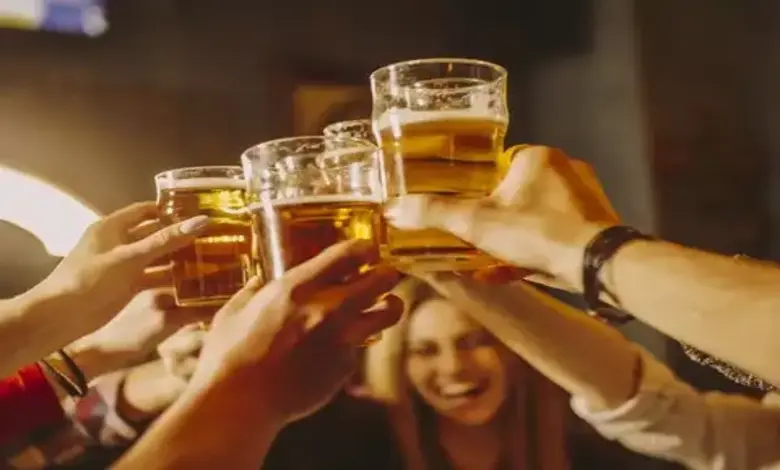 ભારતમાં યુવાનોમાં વધી રહેલો દારૂનો વપરાશ, પ્રીમિયમ બ્રાન્ડ્સની વધતી માંગ અને ચોંકાવનારા આંકડા