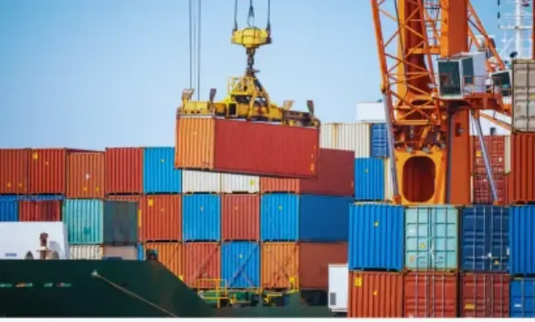 વાણિજ્ય અને ઉદ્યોગ ખાતાના પ્રધાન પીયૂષ ગોયલ ભારતીય નિકાસ વૃદ્ધિ અને મુક્ત વેપાર કરાર (FTA) વિશે માહિતી આપી રહ્યા છે.