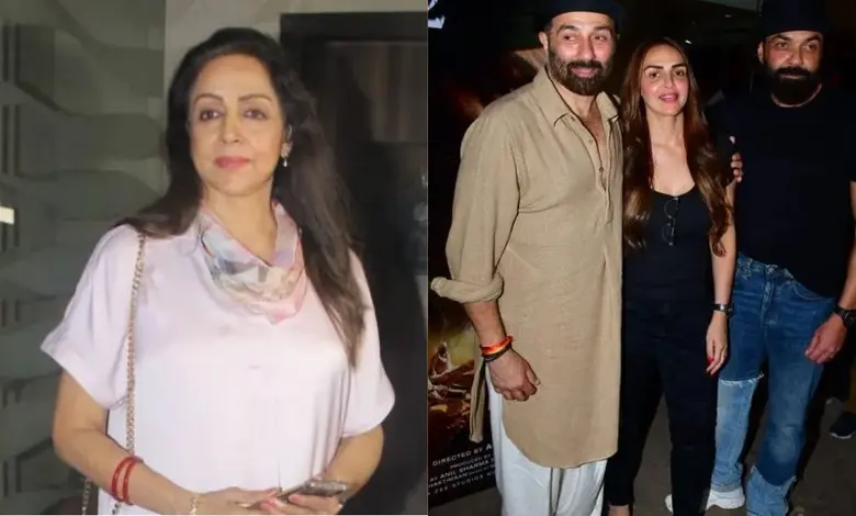 હેમા માલિની, ઈશા દેઓલ, સની દેઓલ અને બોબી દેઓલનો ફેમિલી ફોટો