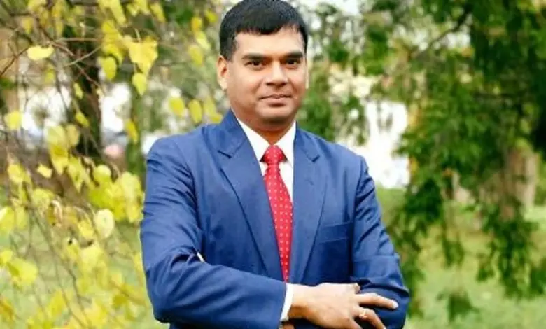 રશિયન ધારાસભ્ય અભય કુમાર સિંહ અને રાષ્ટ્રપતિ વ્લાદિમીર પુતિન; ભારત-રશિયા સંબંધો