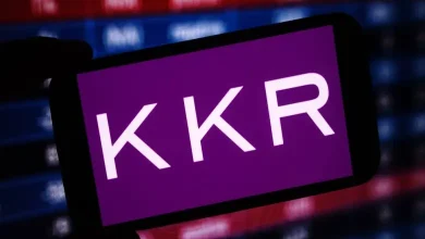 કોલકાતા નાઇટ રાઇડર્સના માલિકો શાહરુખ ખાન, જુહી ચાવલા અને જય મહેતા.