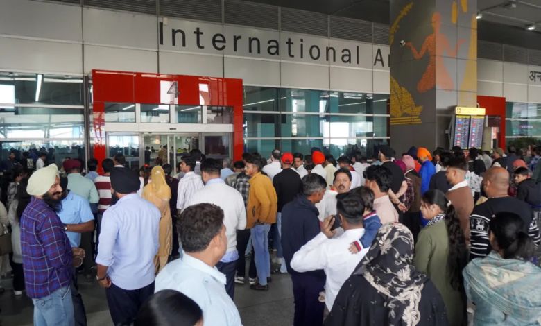 Technical glitch disrupts airport check-in system, affects many flights including Air India