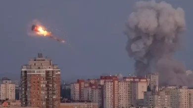 રશિયા દ્વારા યુક્રેન પર કરાયેલો મોટો ડ્રોન હુમલો, જેમાં ડ્રોન અને મિસાઇલોથી નુકસાન થયું છે