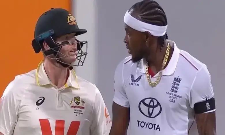 ઑસ્ટ્રેલિયાએ બીજી ઍશિઝ ટેસ્ટ જીતી, સ્ટીવ સ્મિથ અને મિચલ સ્ટાર્કનું પ્રદર્શન, ઇંગ્લૅન્ડ સામેની જીત