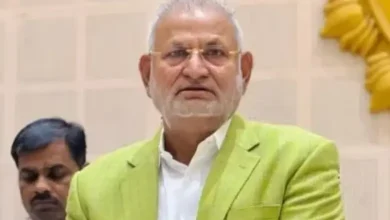 માણિકરાવ કોકાટેની તસવીર અને સુપ્રીમ કોર્ટનો પ્રતીકાત્મક ફોટો - સજા પર સ્ટેની વિગત.