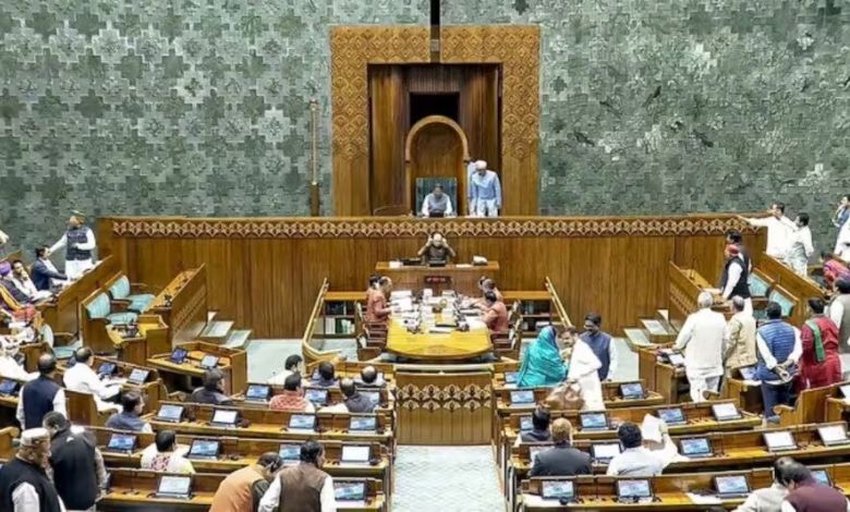 સંસદનું શિયાળુ સત્ર આજથી શરૂ: 'SIR'ના સળગતા મુદ્દે સત્ર હંગામેદાર, ગતિરોધના એંધાણ!