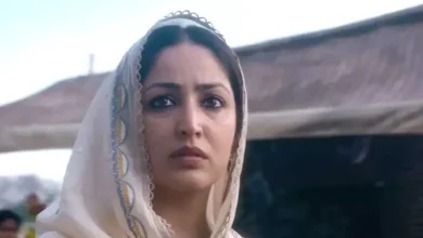 એક્ટ્રેસ યામી ગૌતમ જેણે પેઇડ પ્રમોશન સિન્ડિકેટ સામે અવાજ ઉઠાવ્યો છે, સાથે રીતિક રોશનની કમેન્ટનો સ્ક્રીનશોટ.