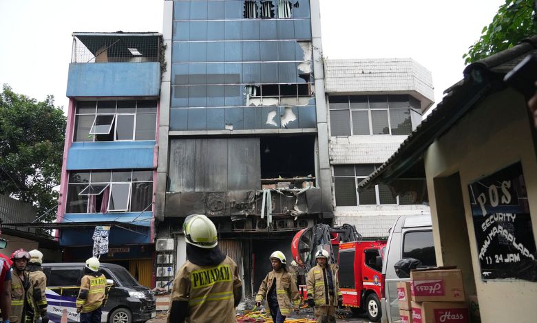Massive fire breaks out in Indonesia's capital Jakarta, 20 people burnt alive