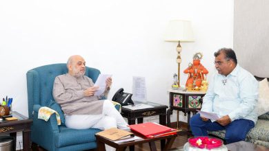 Leaders of the grand alliance prepare a joint strategy and seat-sharing plan for the upcoming Mumbai Municipal Corporation elections.