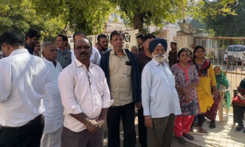 Residents protest against demolition in Thaltej Ahmedabad