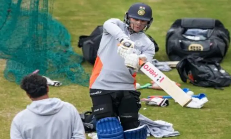 Abhishek Sharma's wild batting, hit 45 sixes in an hour: Balls hit houses outside the stadium