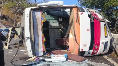 Bus carrying Ahmedabadis on Mount Abu tour overturns: 17 tourists injured