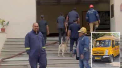 Which 4 Hi-Fi schools of Ahmedabad would the police have rushed to after receiving the threat of being bombed?