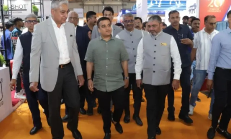 ગાંધીનગરમાં એશિયાનું સૌથી મોટું ENGIMACH-2025 એન્જિનિયરિંગ એક્ઝિબિશન, હર્ષ સંઘવી ઉદ્ઘાટન કરી રહ્યા છે.