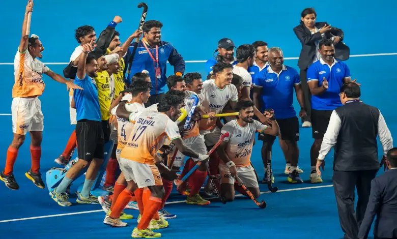 Indian hockey team scores four goals in last 11 minutes to win bronze medal in World Cup
