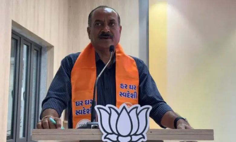 સૌરાષ્ટ્રના આ દિગ્ગજ ધારાસભ્યના નામે બની ફેક આઈડી, તપાસમાં પાકિસ્તાન કનેક્શન સામે...