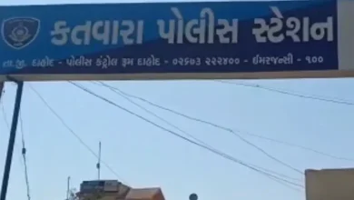 Police action at Khangela interstate checkpost in Dahod