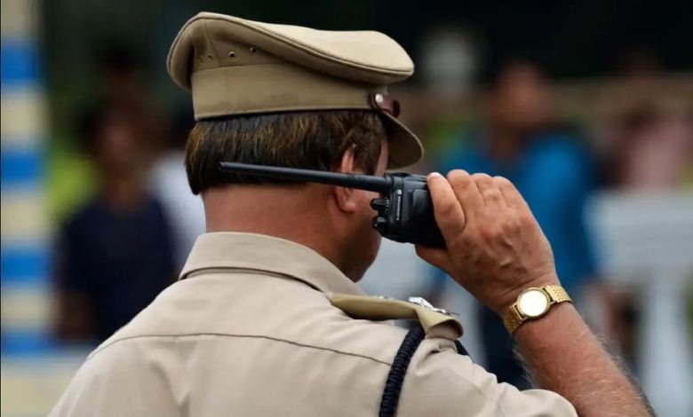 બિલ્ડરની બે કરોડની રોકડ લૂંટનારો ક્રાઈમ બ્રાન્ચનો નકલી અધિકારી પકડાયો