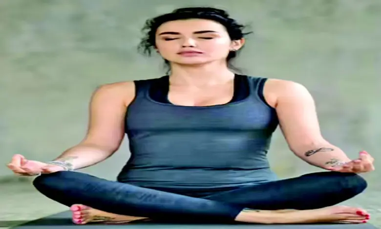 Health and well-being: When Nauli starts rotating in a circular motion from left to right, it is considered a true Nauli Kriya.