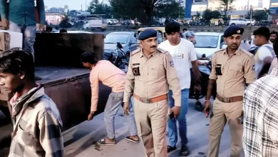 Traffic police and AMC officials conducting drive on SG Highway