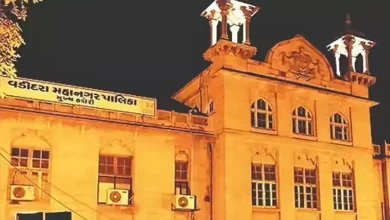 Municipal Commissioner takes strict action after a 42-year-old youth accidentally falls into an open drain in Manjalpur, Vadodara