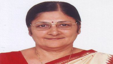 Women's Song: Mumbai to Vadodara via Kutch