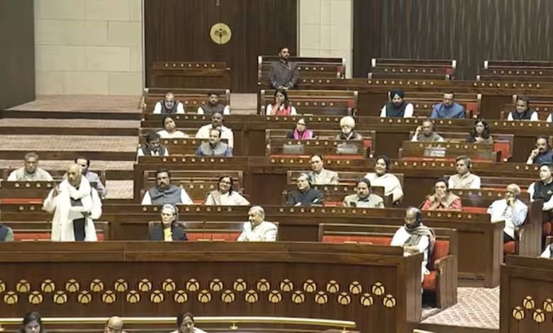 સંસદના શિયાળુ સત્રના પ્રથમ દિવસે ખડગેએ પૂર્વ સભાપતિ જગદીપ ધનખડનો ઉલ્લેખ કરી કહ્યું, મને આશા છે...