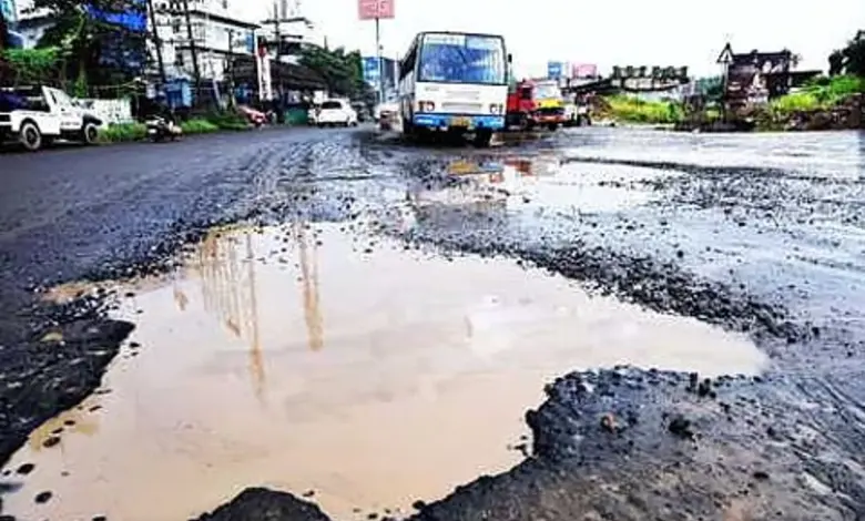 રસ્તા પરના ખાડામાં પડેલા યુવાનને ગંભીર ઇજા: ક્ધસ્ટ્રક્શન કંપનીના ચાર સામે ગુનો