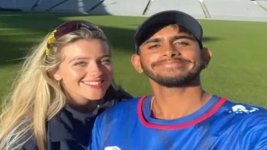 ન્યૂ ઝીલૅન્ડના ક્રિકેટર આદિત્ય અશોક અને તેની ગર્લફ્રેન્ડ એલી ટૂગૂડની સુંદર તસવીર.
