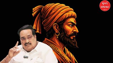 સી.આર. પાટીલ સુરતમાં પાટીદાર સમાજને સંબોધન કરી રહ્યા છે અને છત્રપતિ શિવાજી મહારાજની પ્રતિમા.